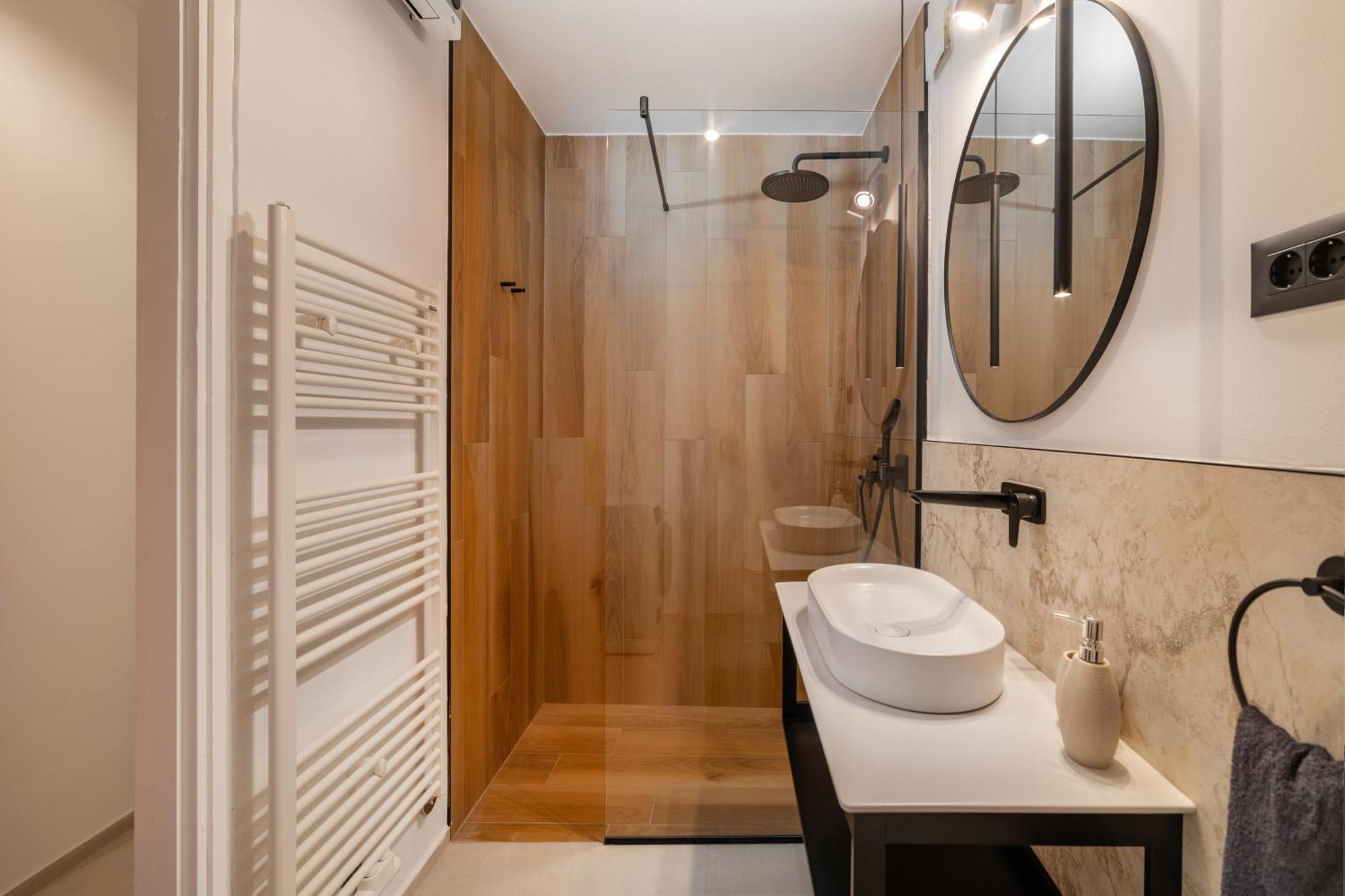 Cro.Lo Modern Retreat Lejlighed Split Eksteriør billede